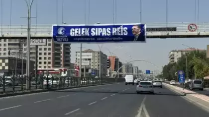 Diyarbakır'da Erdoğan pankartı