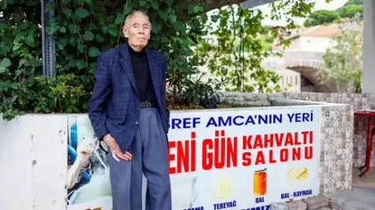 Dünyanın her yerinden geliyorlardı! 96 yaşındaki Eşref Amca'dan sürpriz karar