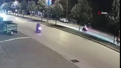 Düzce'de yola atlayan danaya motosiklet çarptI