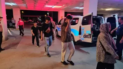 Edirne'de durdurulan minibüste 24 kaçak göçmen yakalandı