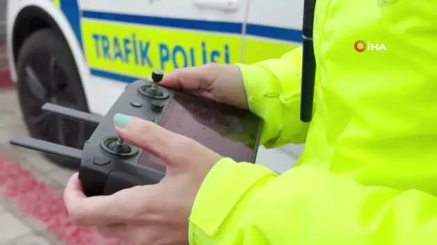 Edirne'de trafikte cep telefonu kullananlara sıkı denetimler başladı