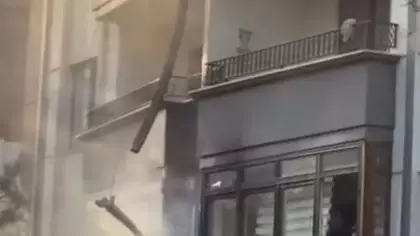 Elektrikli araç şarj istasyonunda çıkan yangın daireye sıçradı