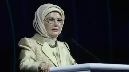Emine Erdoğan, Srebrenitsa Soykırımı'nda hayatını kaybedenleri andı