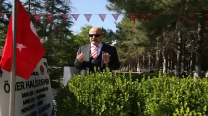 Emri veren komutan, kahramanı unutmadı: Zekai Aksakallı'dan Ömer Halisdemir'e 'vefa' ziyareti!