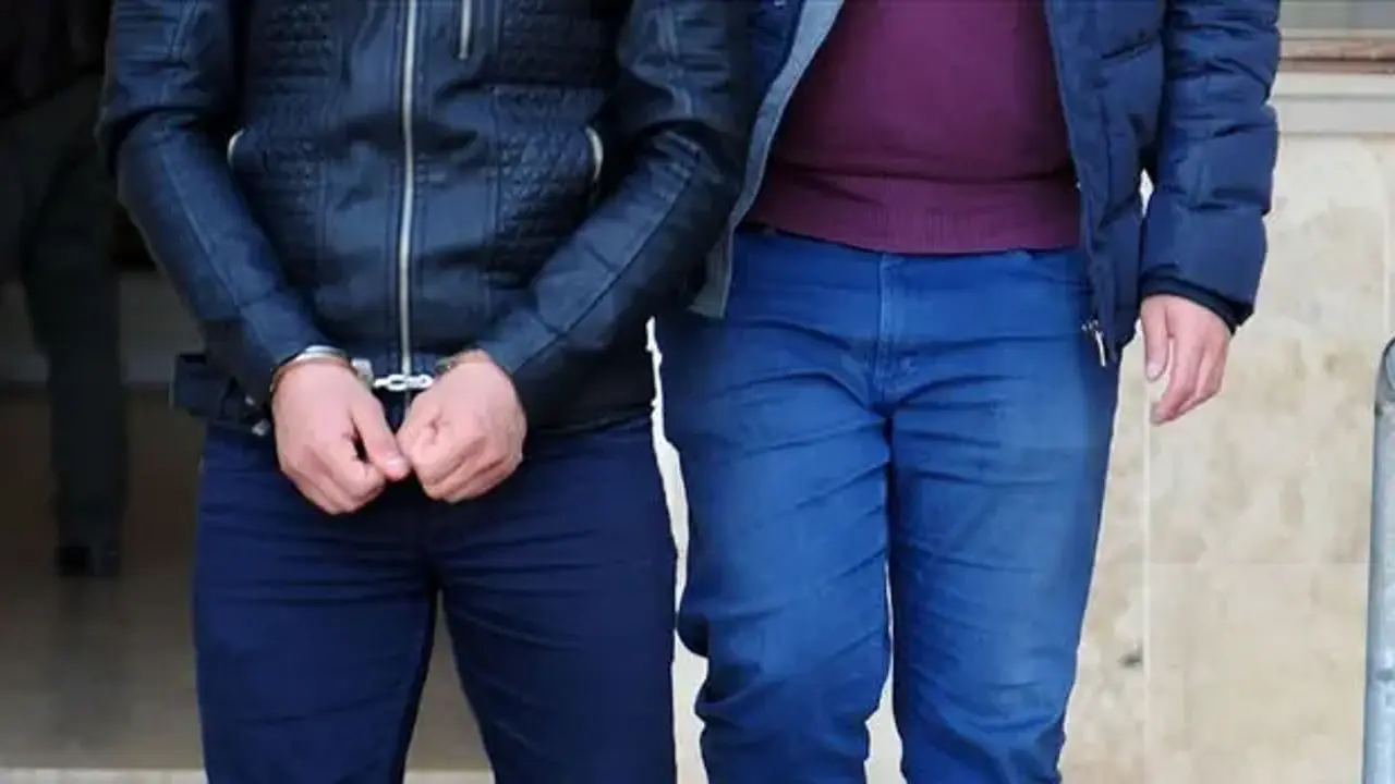 Erzurum'da firari 2 FETÖ hükümlüsü yakalandı
