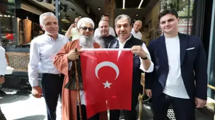 Esenler'de 'Ay Yıldızlı' 15 Temmuz daveti!