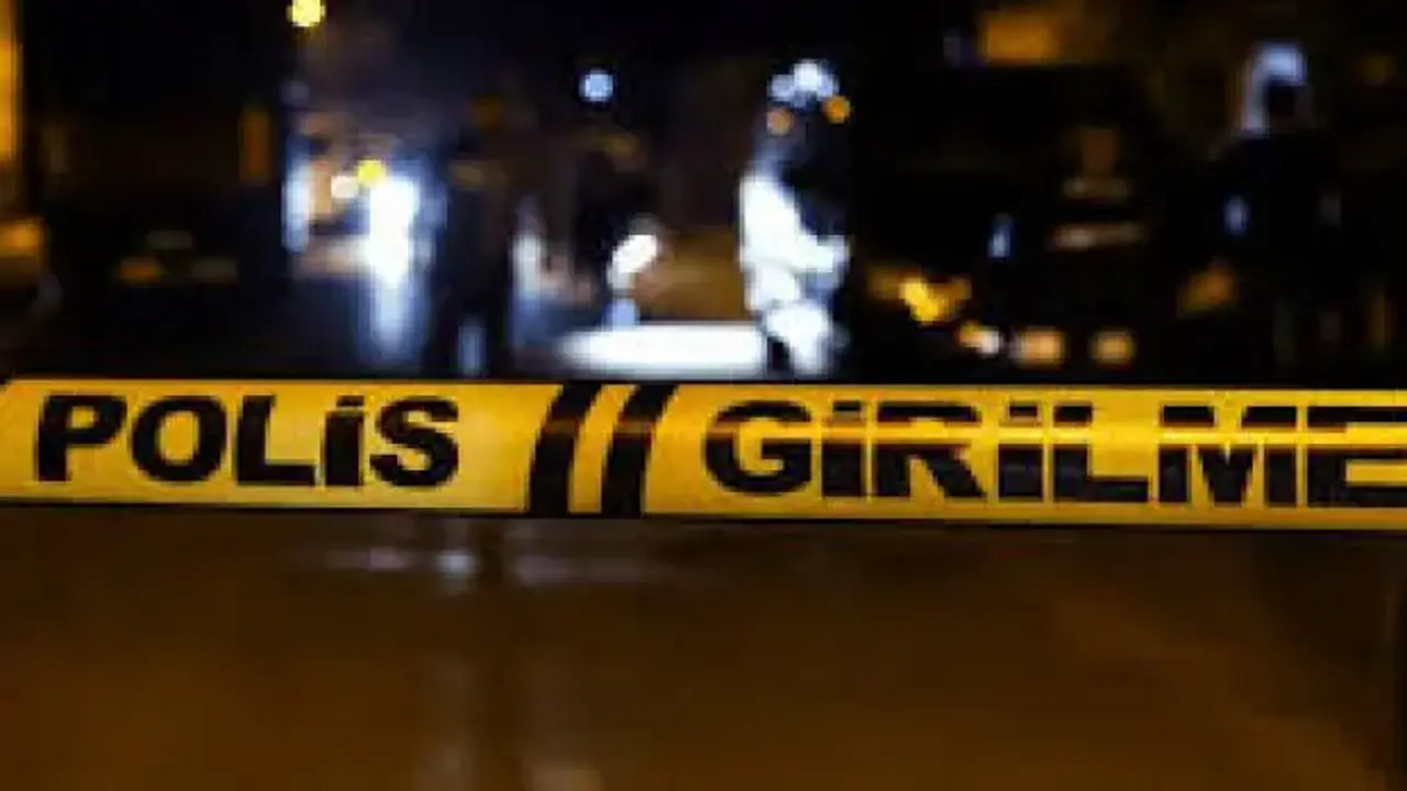 Eşini ve kızını öldüren emekli uzman çavuş yaşamına son verdi