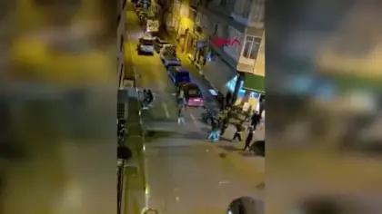 Fatih’te maganda dehşeti! Hızlı geçme kavgasında silahlar ve bıçaklar çekildi!