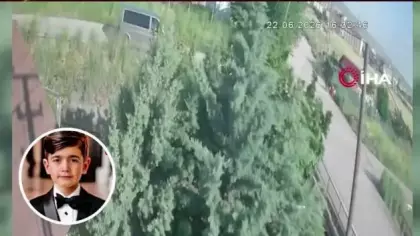 Feci kaza saniye saniye kaydedildi: Scooterlı çocuk aracın çarpmasıyla hayatını kaybetti