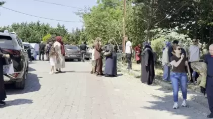 Feci kaza: Velilerin arasına daldı: 2’si çocuk 6 yaralı