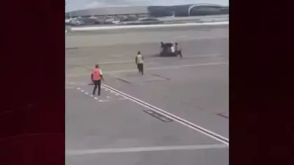 Fransa'da Gaulle Havalimanı'na giren şahıs ortalığı birbirine kattı
