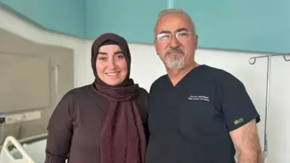 Fransa’da riskli görülen tümör için Van’a geldi! 4 santimetrelik kitle çıkarıldı