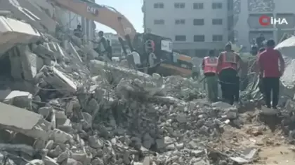 Gazze'de 7 katlı bina çöktü: Çok sayıda can kaybı var!