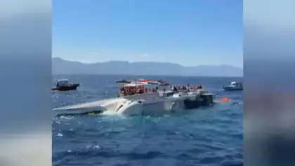 Girne'de batan gemiden ilk görüntüler: Geminin üzerinde çaresiz bekleyiş