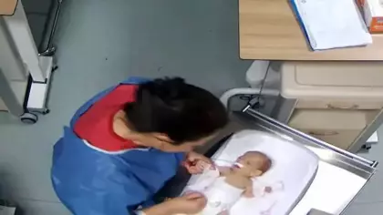 Görüntüler Türkiye'nin gündemine oturmuştu! O hemşire hakkında şoke eden rapor: Yoğun bakımda 5 günlük bebeğe şiddet...