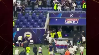 Guendouzi’ye saldıran Fransız taraftar Fenerbahçeli oyuncuları görünce dondu kaldı