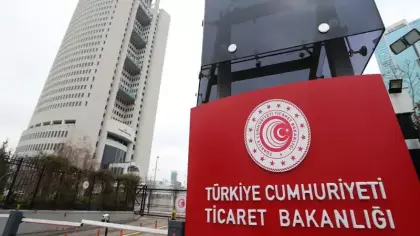 Gümrüklerdeki tasfiyelik eşyaların e-ihaleyle satışından 2,7 milyar lira gelir sağlandı
