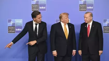 Gündem olan hediye! Erdoğan'ın liderlere verdiği tabanca ilk kez görüntülendi