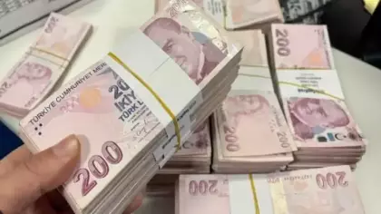 Hazine iki ihaleyle 79,1 milyar lira borçlandı!