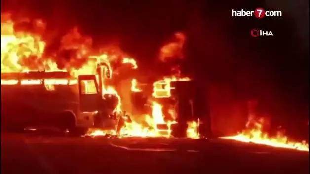 Hindistan'da feci kaza: Otobüs ile kamyon çarpıştı, 13 ölü
