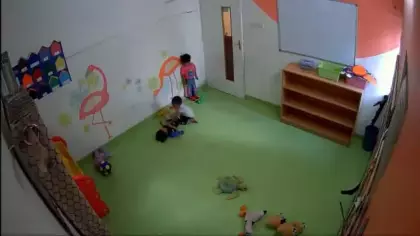 Hindistan'da kreşte kan donduran ihmal: 23 aylık bebek yarım saat boyunca dehşet saçtı!