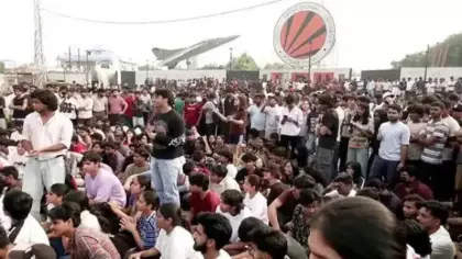 Hindistan'ı ayağa kaldıran iddia: Ortalık savaş alanına döndü!