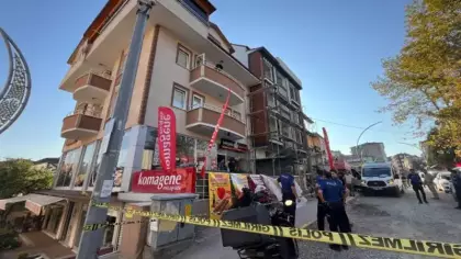İnşaat iskelesinden düşen işçi öldü