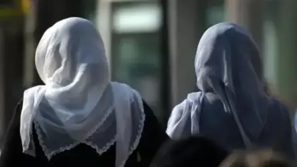 İslam yurdu Türkiye'de Müslümanlar hedefte: 'Öz vatanında garipsin öz yurdunda parya'