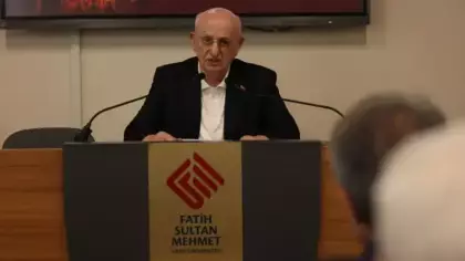 İsmail Kahraman: Gemiden fareler kaçar, kaptanlar değil