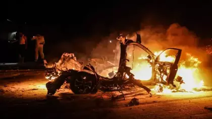 İsrail’in Gazze kentinde bir araca düzenlediği saldırıda 2 Filistinli hayatını kaybetti