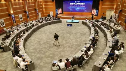 İstanbul’da gençler için “Diplomasi Atölyesi”