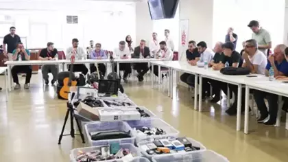 İstanbul'da İETT’de unutulan binlerce eşya açık artırma ile satıldı: iPhone elde kaldı