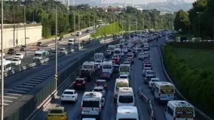 İstanbul'da pazartesi sabahı yola çıkacaklar dikkat: Saatler tamamen değişti