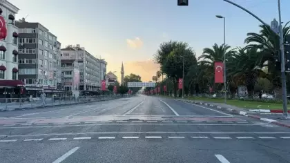 İstanbul'da Zafer Bayramı kutlamaları nedeniyle bazı yollar trafiğe kapatıldı