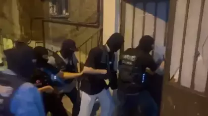 İstanbul'da zehir tacirlerine operasyon: 297 kilogram uyuşturucu ele geçirildi