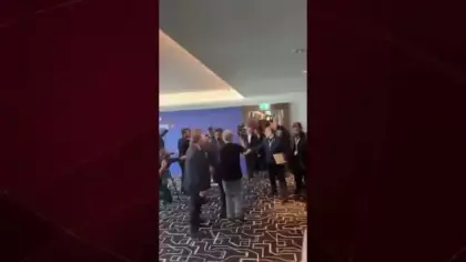 İsviçre’deki kriz anının videosu! Vance, Pakistan Başbakanının yanına koştu