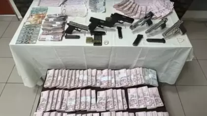 İzmir’de 'galerici' görünümlü tefeci şebekesine operasyon