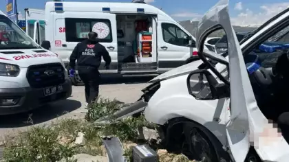 Kahreden kaza: 4 kişi hayatını kaybetti!