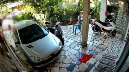 Kapı gıcırtısını bahane edip kurşun yağdırdı: Baba öldü, anne ve kız yaralı!