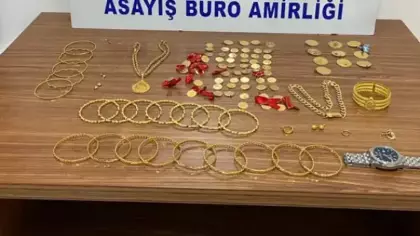 Kapının önünde servet buldu, polise teslim etti