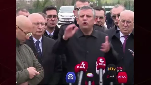 'Karikatür' gibi Özgür Özel! Operasyonlar sonrası ruh hali bozuldu