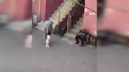 Kartal'da kiracısıyla kavga eden ev sahibinin bıçaklandığı anlar ortaya çıktı