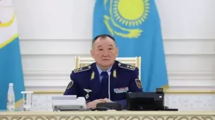 Kazak Savunma Bakanı görevden alındı