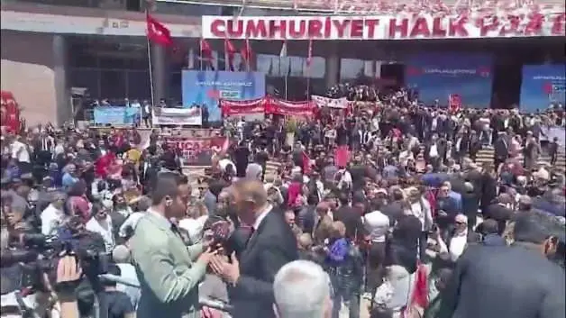 Kemal Kılıçdaroğlu’ndan Özgür Özel ve Ekrem İmamoğlu’na manidar şarkı