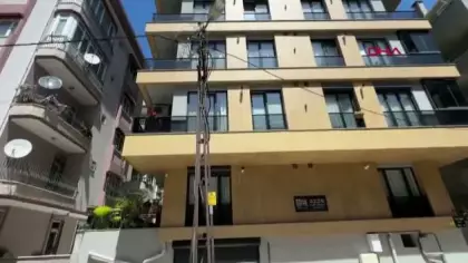 Kentsel dönüşümle yapıldı ancak kapısındaki direk yüzünden garaja araç giremiyor