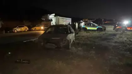 Kilis'te otomobil ile motosiklet çarpıştı: 2 yaralı
