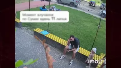 Kimi yemek yerken kimi parkta füze saldırısına yakalandı, işte Ukrayna'daki panik anları...
