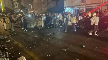 Kırmızı ışık ihlali facia getirdi : 1’i ağır 5 yaralı