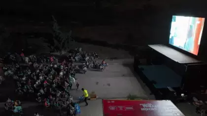 Konya Büyükşehir'in Sinema Günleri merkez dışındaki ilçelerde yaz akşamlarına renk katıyor