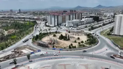 Konya Şehir Hastanesi tramvay hattında köprü çalışmaları hız kesmiyor